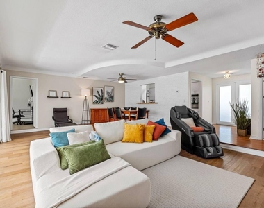 430 Ne 43rd Street - Photo Thumbnail 29