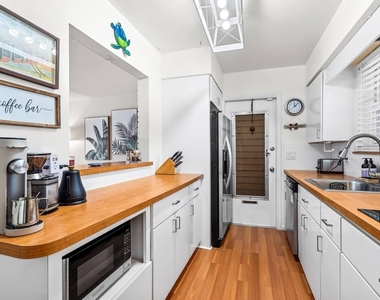 430 Ne 43rd Street - Photo Thumbnail 39