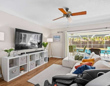 430 Ne 43rd Street - Photo Thumbnail 31