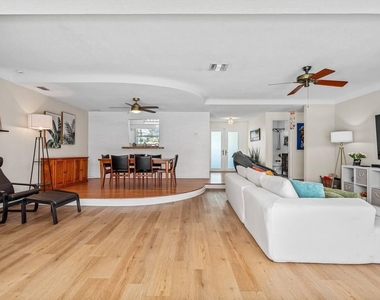 430 Ne 43rd Street - Photo Thumbnail 28