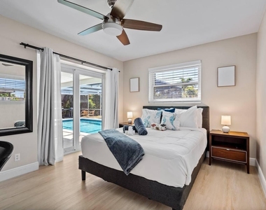 430 Ne 43rd Street - Photo Thumbnail 25