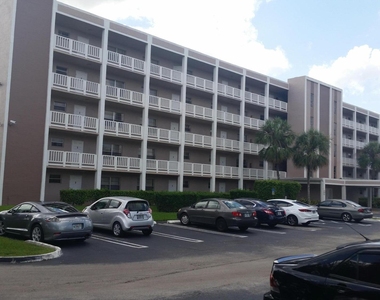 8720 Shadow Wood Boulevard - Photo Thumbnail 11
