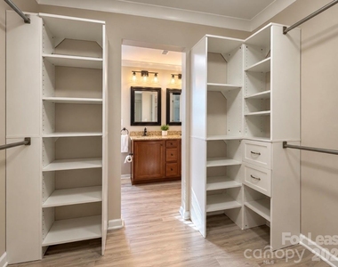 133 Altondale Drive - Photo Thumbnail 10