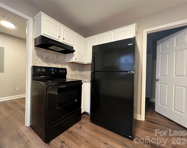 2013 Grandhaven Drive - Photo Thumbnail 3