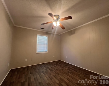 313 E Washington Avenue - Photo Thumbnail 9
