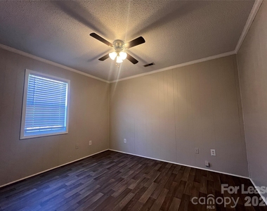 313 E Washington Avenue - Photo Thumbnail 7