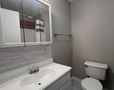 306 E Texas Avenue - Photo Thumbnail 6