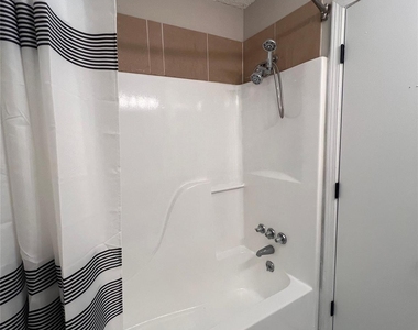 306 E Texas Avenue - Photo Thumbnail 7