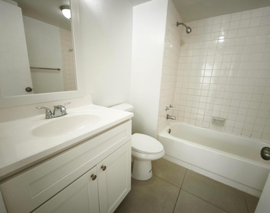 8720 Shadow Wood Boulevard - Photo Thumbnail 4