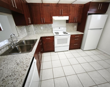8720 Shadow Wood Boulevard - Photo Thumbnail 1