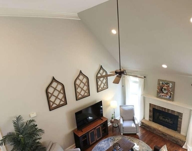 107 Sunset Bay Drive - Photo Thumbnail 18