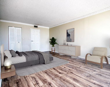 800 Parkview Drive - Photo Thumbnail 16