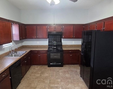 50 Central Avenue - Photo Thumbnail 4