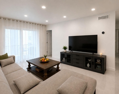 6249 Bay Club Drive - Photo Thumbnail 3