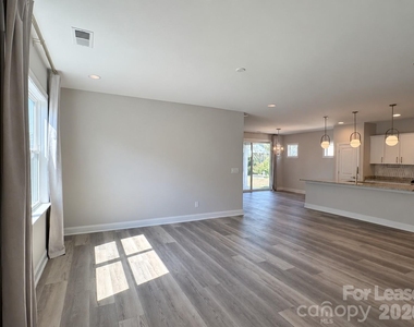 5968 Pier Drive - Photo Thumbnail 12