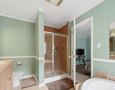 4247 Laurel Hill Road - Photo Thumbnail 9