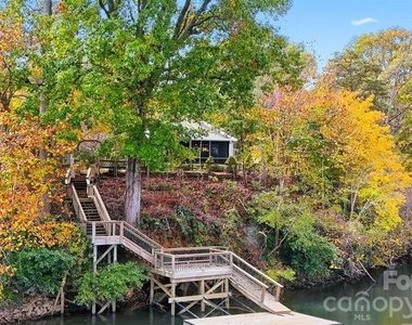 4247 Laurel Hill Road - Photo Thumbnail 17