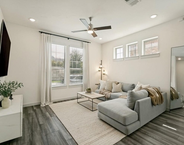 237 Mcconathy Way - Photo Thumbnail 4