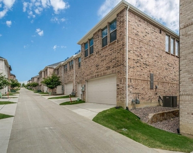 237 Mcconathy Way - Photo Thumbnail 23