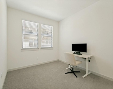 237 Mcconathy Way - Photo Thumbnail 20