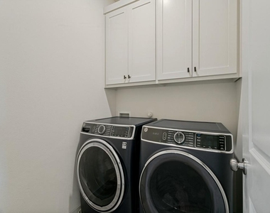 237 Mcconathy Way - Photo Thumbnail 22