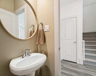 237 Mcconathy Way - Photo Thumbnail 11