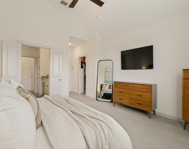 237 Mcconathy Way - Photo Thumbnail 15