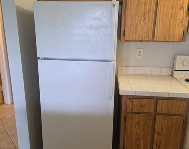 2701 Riverside Drive - Photo Thumbnail 8