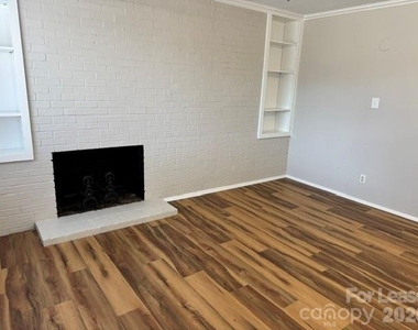 30 20th Avenue Nw - Photo Thumbnail 2