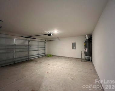 557 Belcaro Drive - Photo Thumbnail 28