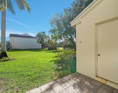 50 Truman Drive - Photo Thumbnail 24