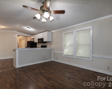 9 Red Oak Drive - Photo Thumbnail 3