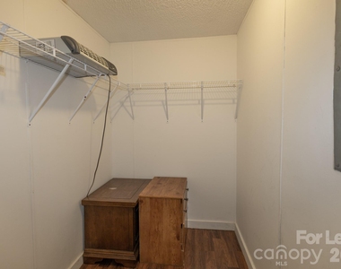9 Red Oak Drive - Photo Thumbnail 9