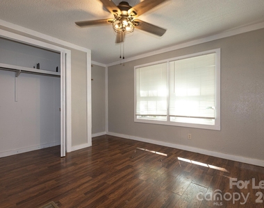 9 Red Oak Drive - Photo Thumbnail 13