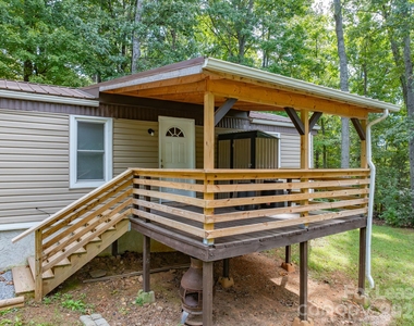 9 Red Oak Drive - Photo Thumbnail 2