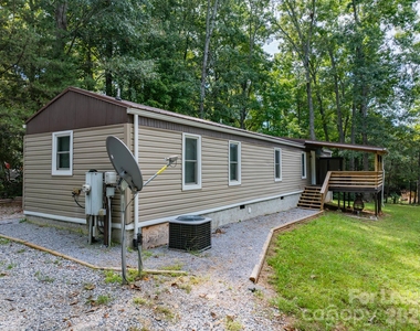 9 Red Oak Drive - Photo Thumbnail 1