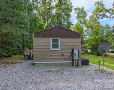 9 Red Oak Drive - Photo Thumbnail 17