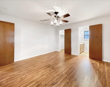 841 S Atkerson Lane - Photo Thumbnail 18