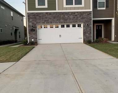 6049 Rizer Drive - Photo Thumbnail 1