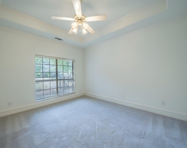 3201 Cedar Ridge Drive - Photo Thumbnail 15