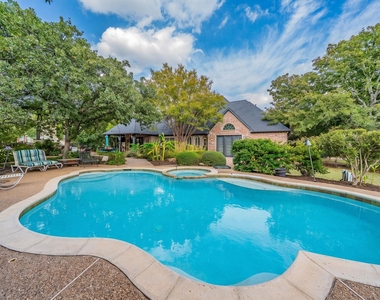 3201 Cedar Ridge Drive - Photo Thumbnail 35