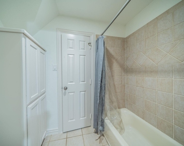 3201 Cedar Ridge Drive - Photo Thumbnail 24