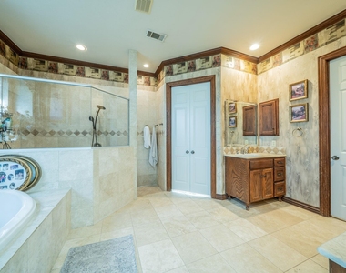 3201 Cedar Ridge Drive - Photo Thumbnail 14