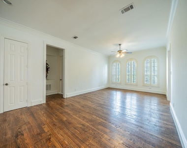 3201 Cedar Ridge Drive - Photo Thumbnail 10