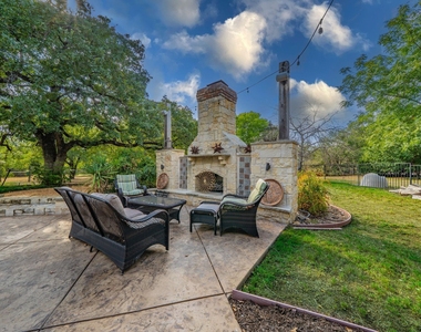 3201 Cedar Ridge Drive - Photo Thumbnail 33