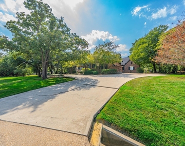 3201 Cedar Ridge Drive - Photo Thumbnail 29