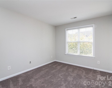 14925 Scothurst Lane - Photo Thumbnail 14