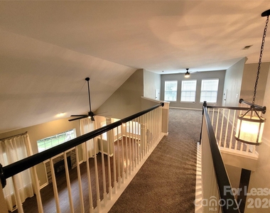 5618 Branthurst Drive - Photo Thumbnail 15