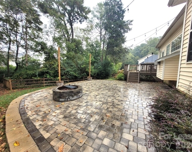 5618 Branthurst Drive - Photo Thumbnail 24