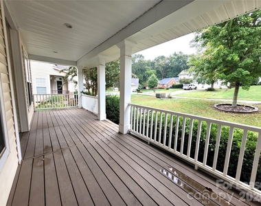 5618 Branthurst Drive - Photo Thumbnail 1